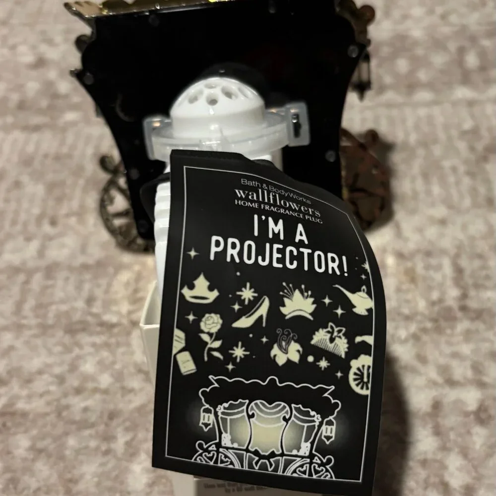 Bath and Body Works-Disney-Cinderella Carriage Wallflower-NWT